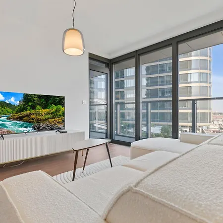 Eurovea Tower 3 River View Apartment *