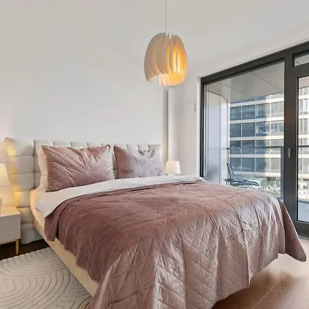 Eurovea Tower 3 River View Apartament *