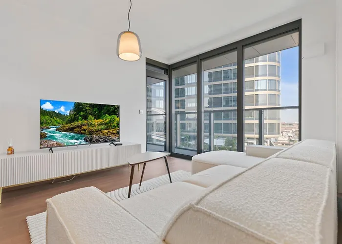 Eurovea Tower 3 River View 아파트 *