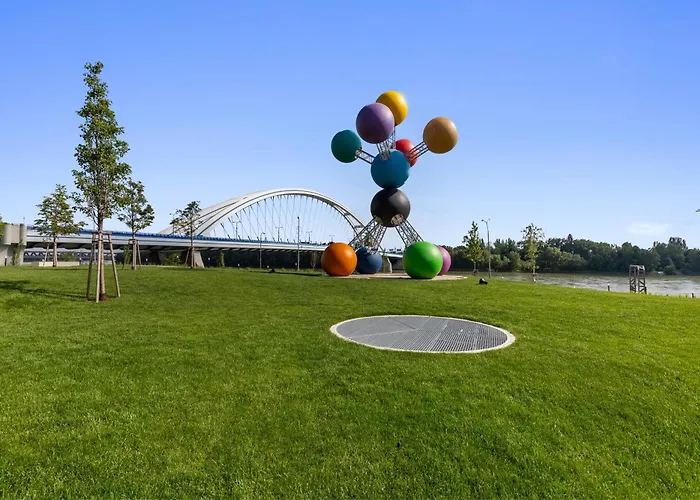 Eurovea Tower 3 River View شقة براتسيلافا