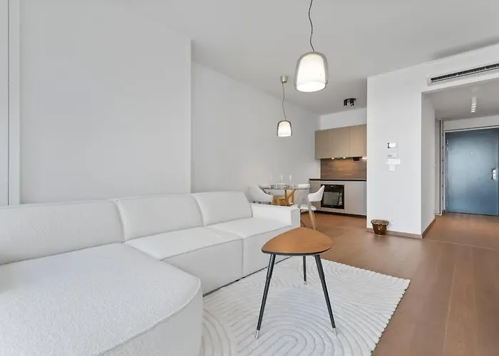 Eurovea Tower 3 River View * براتسيلافا