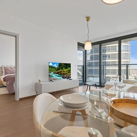 Eurovea Tower 3 River View شقة براتسيلافا